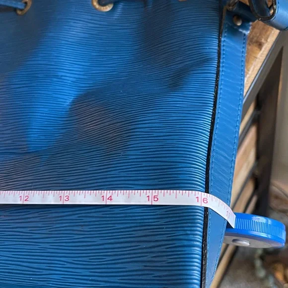 LV Louis Vuitton Epi Leather Noe Bucket Bag GM - Picture 14 of 16